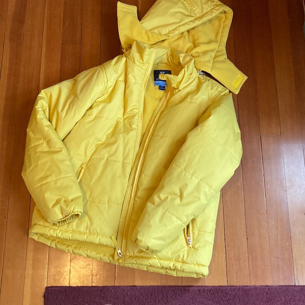 Waterfront coat , size M , like new condition , waterproof